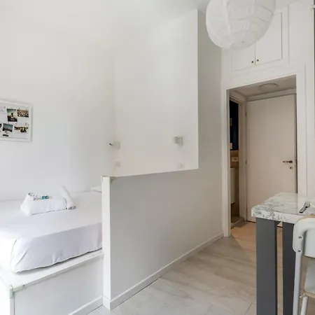 Bright Apt 600Mt From Viale Zara! Milan Exterior photo