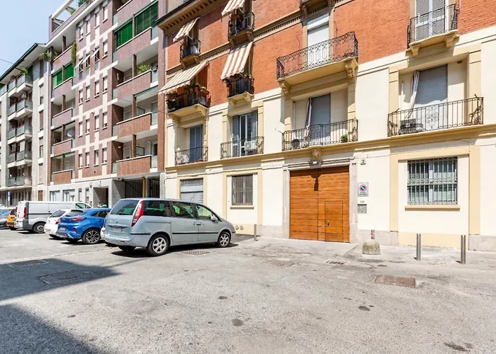 Bright Apt 600Mt From Viale Zara!