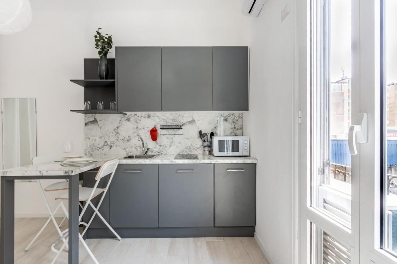 Apartamento Bright 600mt From Viale Zara! Milán